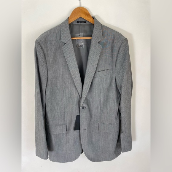 NWT - Express Grey Pinstripe Men’s Suit 42L Jacket 34x34 Pants